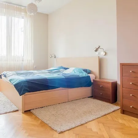 Big&Bright- Golden Apartments- Old Town